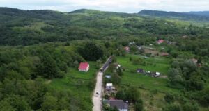 Lucrări de asfaltare în comuna Runcu